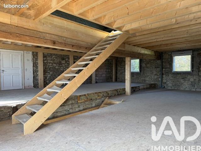 Maison de village 5 pièces 183 m²