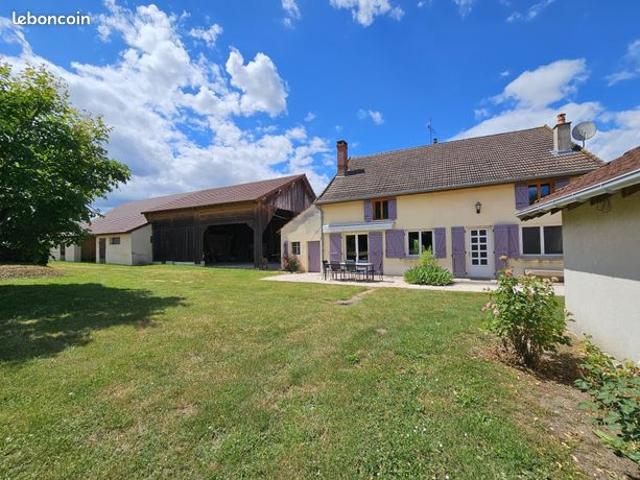 Maison de village 5 pièces 190 m²