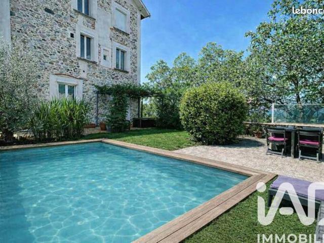 Maison de village 5 pièces 190 m²