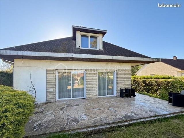 Maison de village 5 pièces 196 m²