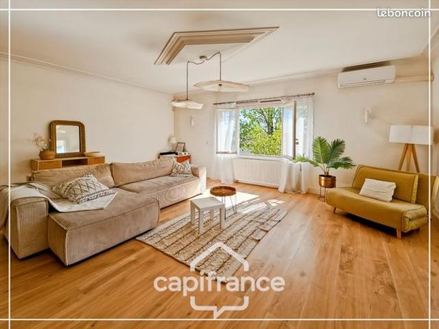 Maison de village 5 pièces 200 m²