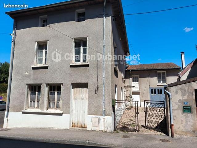 Maison de village 5 pièces 200 m²