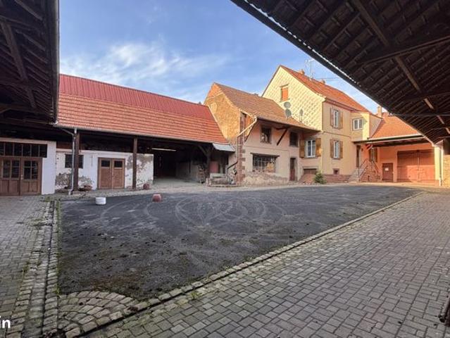 Maison de village 5 pièces 200 m²