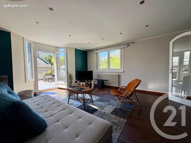 Maison de village 5 pièces 243 m²