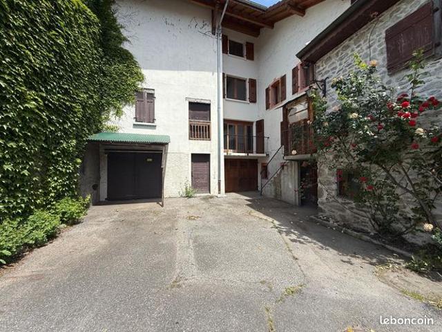 Maison de village 6 pièces 100 m²