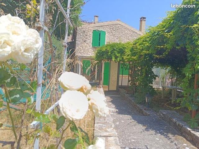Maison de village 6 pièces 100 m²
