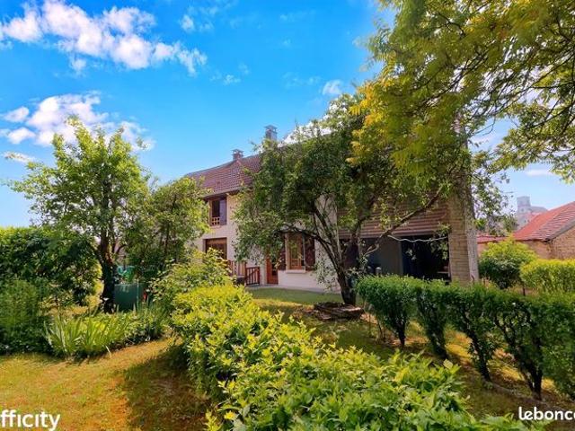 Maison de village 6 pièces 130 m²