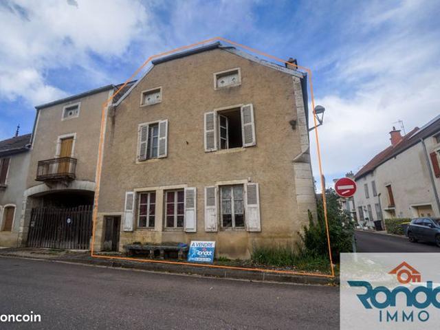 Maison de village 6 pièces 136 m²