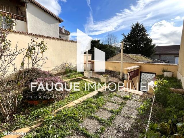 Maison de village 6 pièces 138 m²