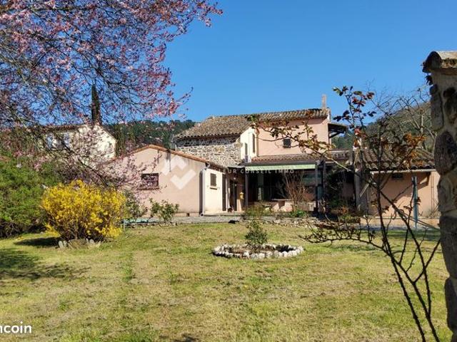 Maison de village 6 pièces 139 m²