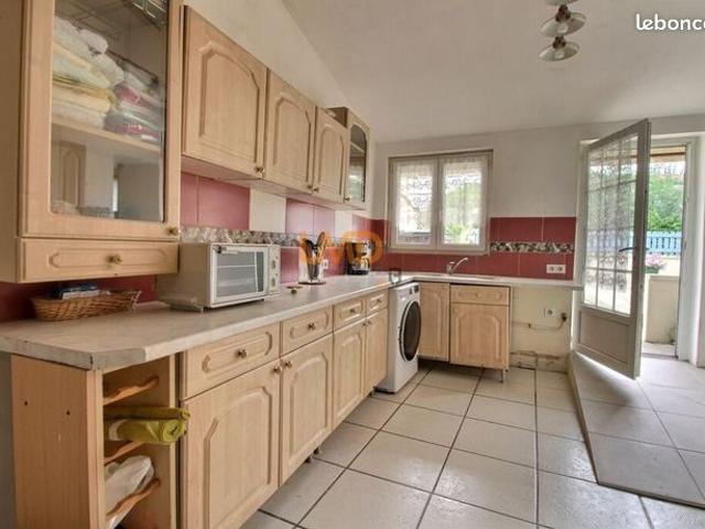Maison de village 6 pièces 141 m²