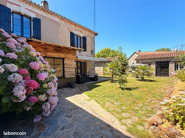 Maison de village 6 pièces 146 m²