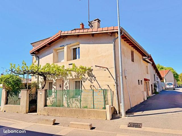 Maison de village 6 pièces 147 m²