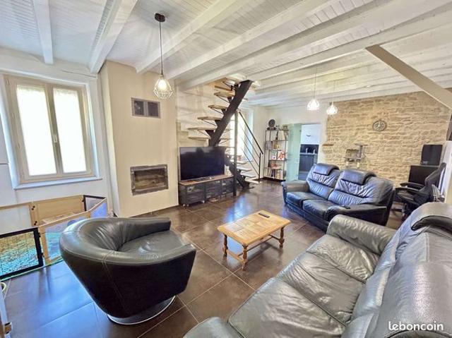 Maison de village 6 pièces 160 m²