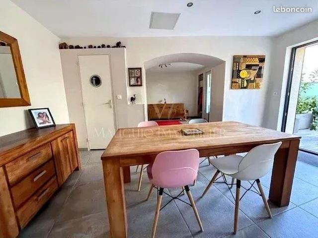 Maison de village 6 pièces 160 m²