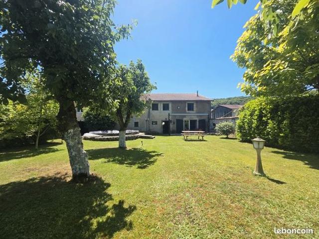 Maison de village 6 pièces 160 m²