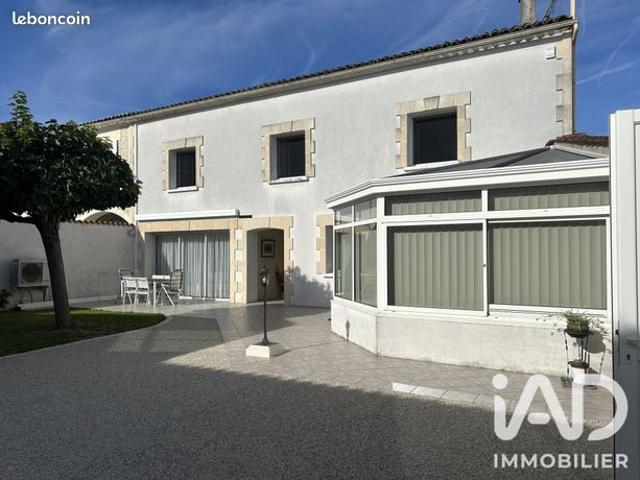Maison de village 6 pièces 165 m²