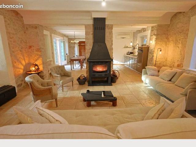 Maison de village 6 pièces 194 m²