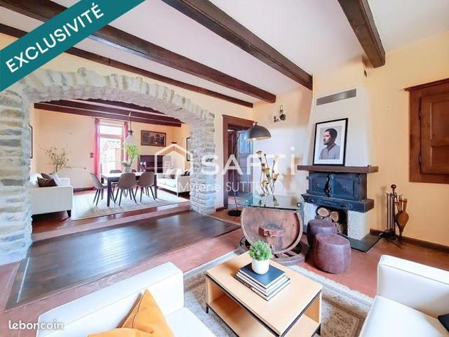 Maison de village 6 pièces 197 m²