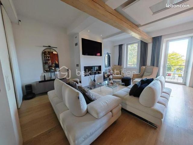 Maison de village 6 pièces 200 m²