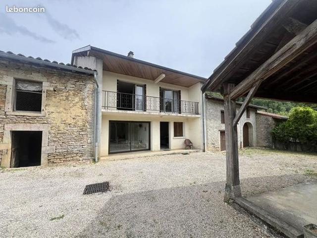 Maison de village 6 pièces 200 m²