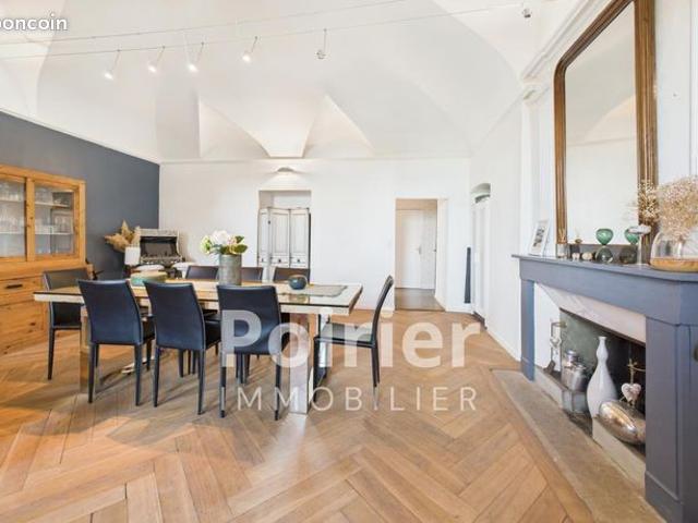 Maison de village 6 pièces 200 m²