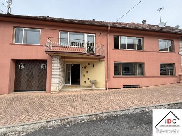 Maison de village 6 pièces 202 m²