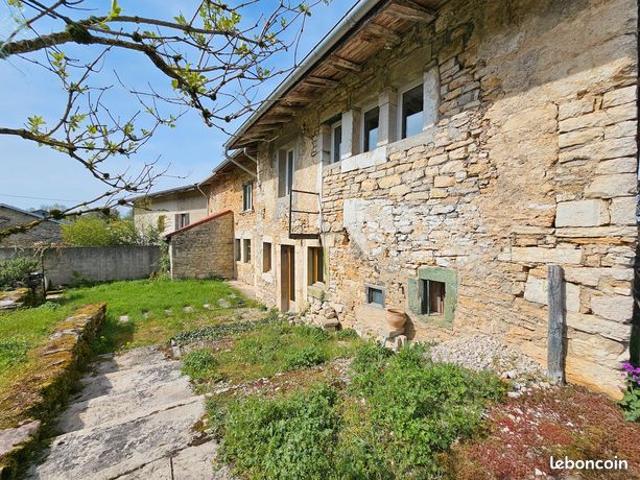 Maison de village 6 pièces 206 m²