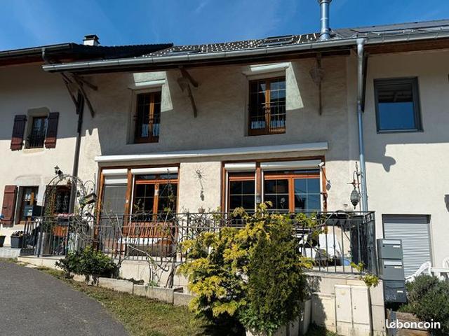Maison de village 6 pièces 209 m²
