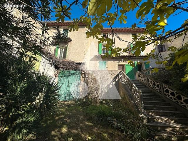 Maison de village 6 pièces 210 m²