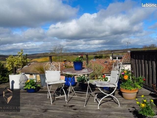 Maison de village 6 pièces 215 m²