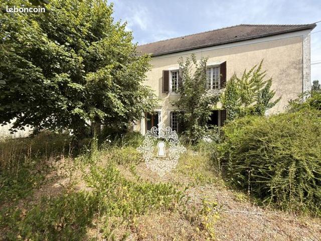 Maison de village 6 pièces 220 m²