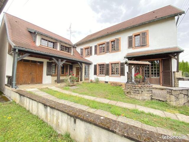 Maison de village 6 pièces 230 m²