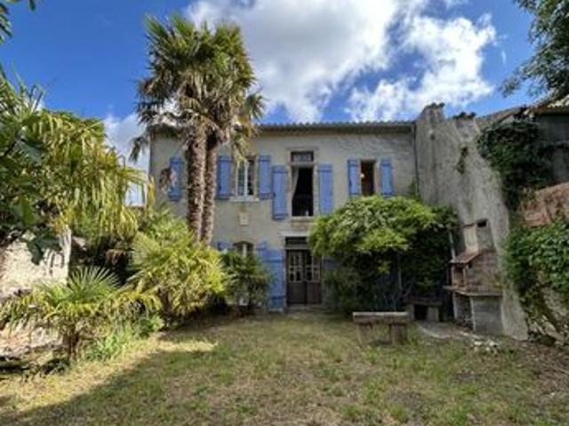 Maison de village 6 pièces 237 m²