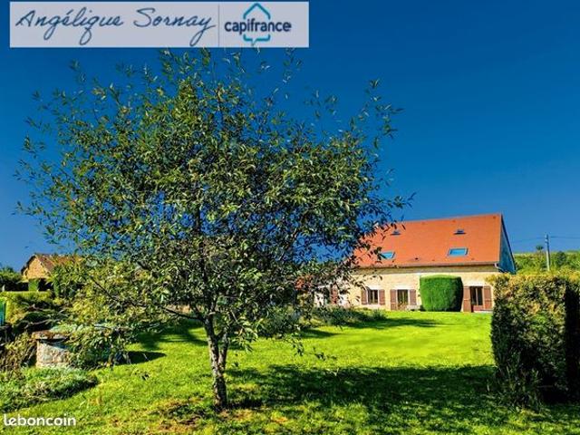 Maison de village 6 pièces 242 m²