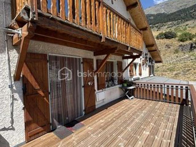 Maison de village 6 pièces 243 m²