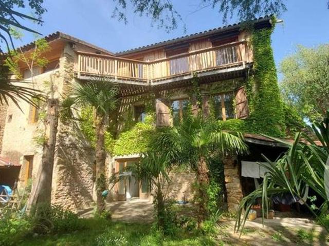 Maison de village 6 pièces 263 m²
