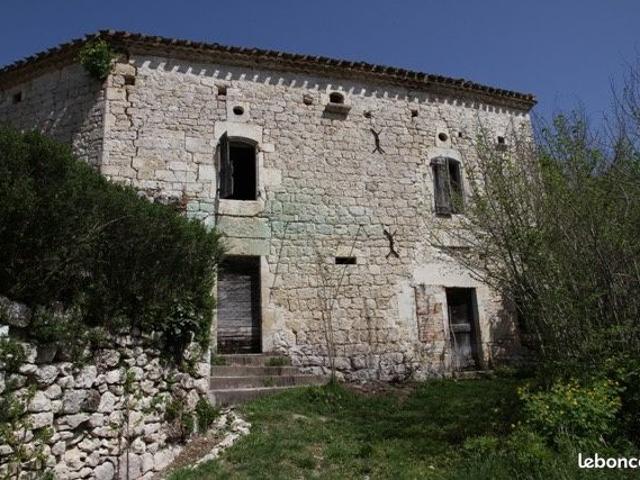 Maison de village 6 pièces 275 m²