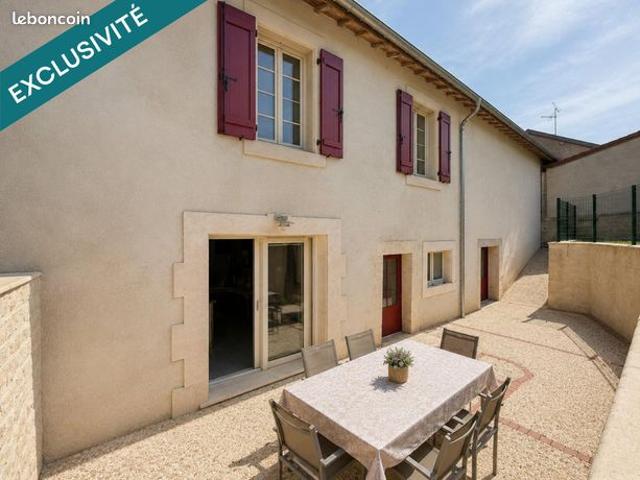 Maison de village 6 pièces 291 m²