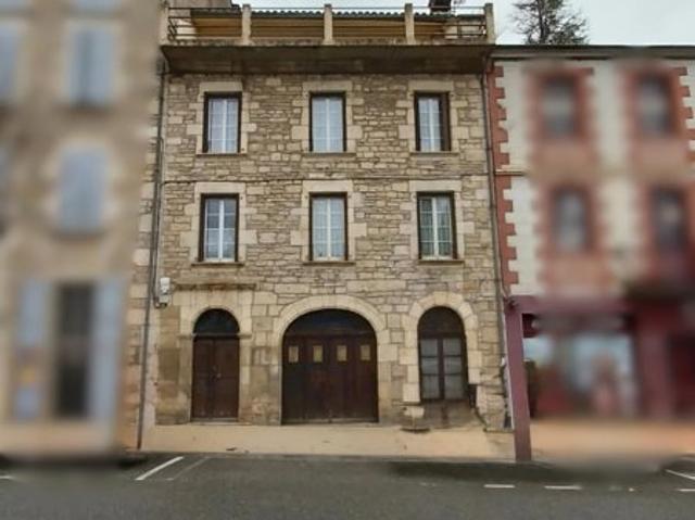 MAISON DE VILLAGE