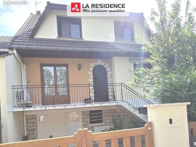 Maison de village 7 pièces 125 m²