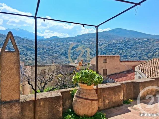 Maison de village 7 pièces 142 m²