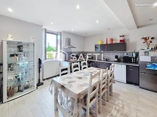 Maison de village 7 pièces 144 m²