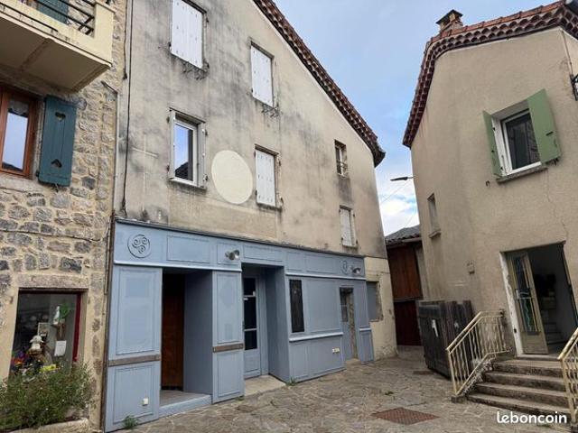 Maison de village 7 pièces 147 m²
