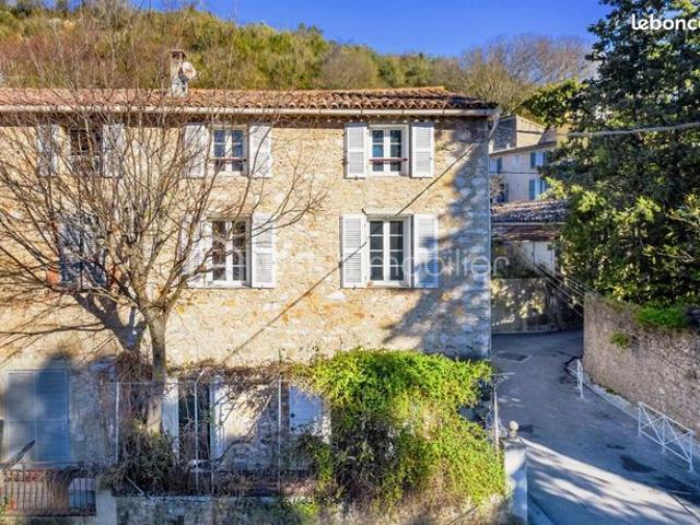 Maison de village 7 pièces 151 m²