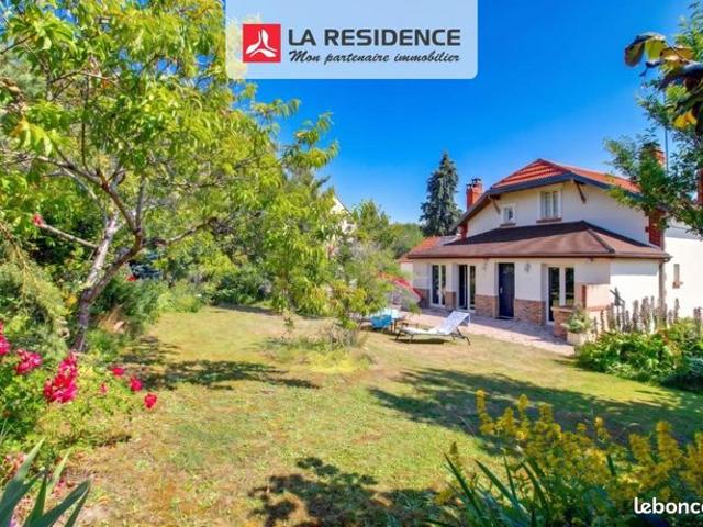 Maison de village 7 pièces 158 m²