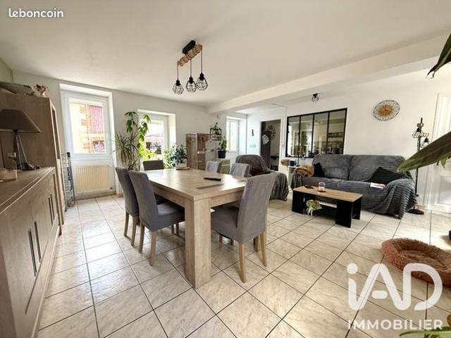 Maison de village 7 pièces 194 m²