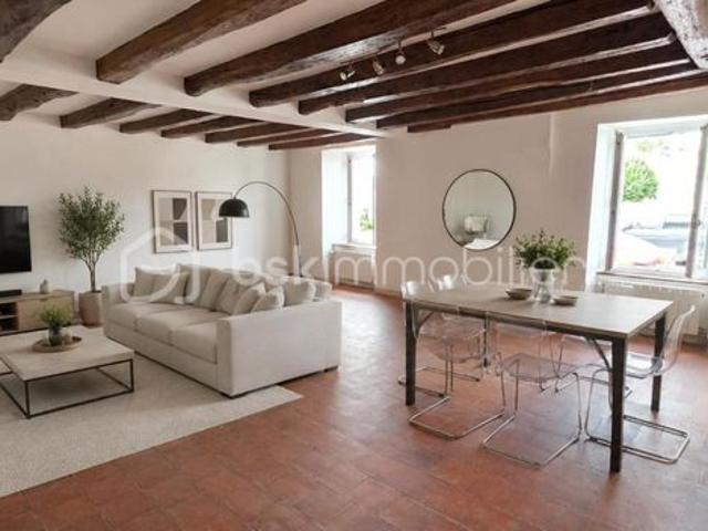Maison de village 7 pièces 196 m²