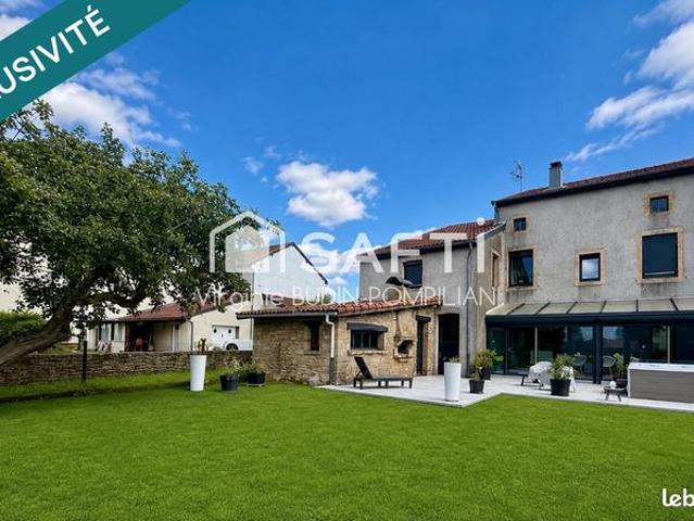 Maison de village 7 pièces 202 m²