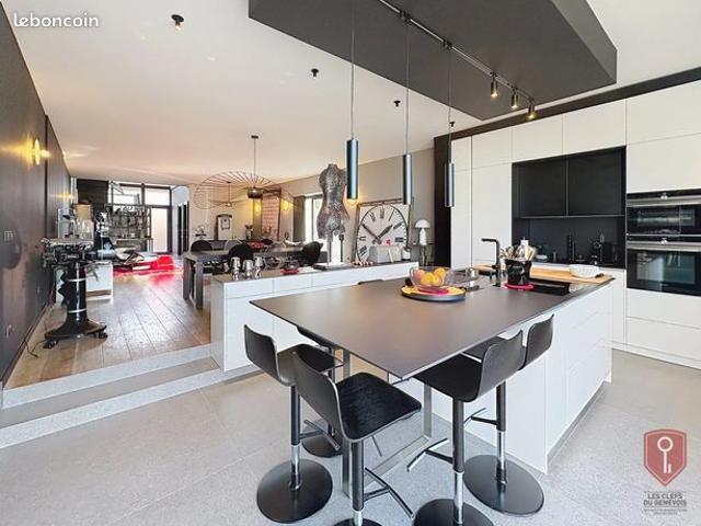 Maison de village 7 pièces 203 m²